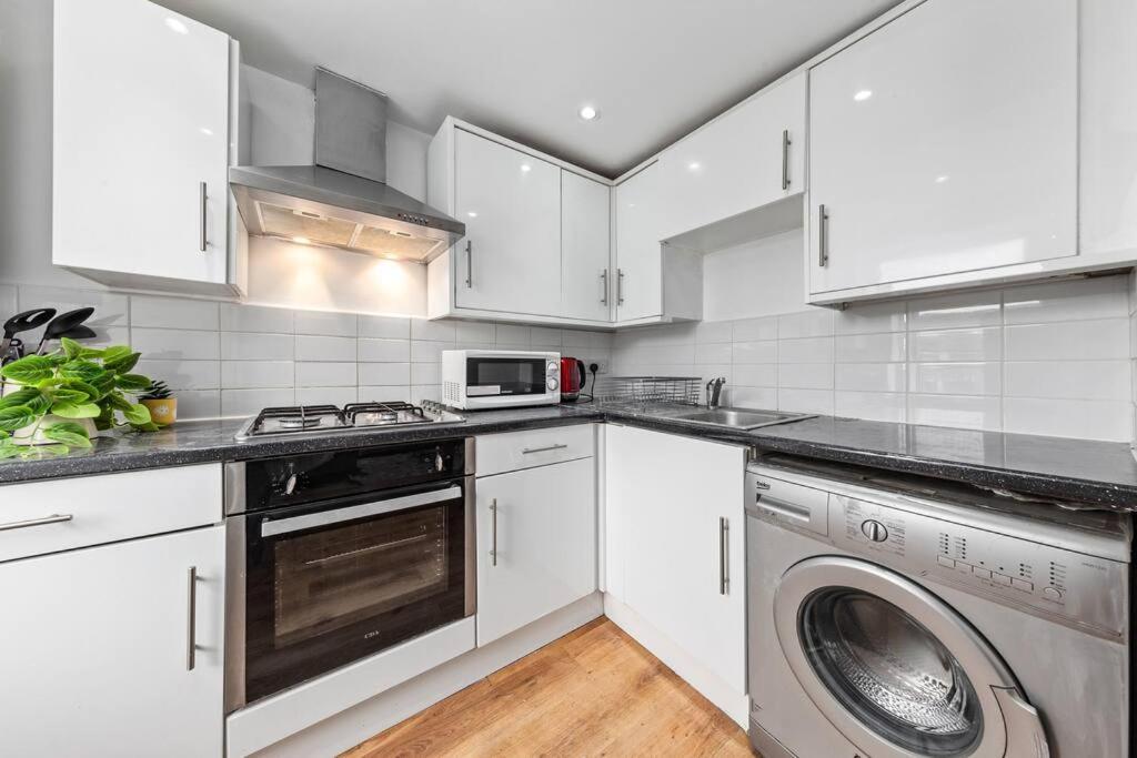 דירות לונדון 1Br Modern Flat On Edgware Rd Ed3 מראה חיצוני תמונה